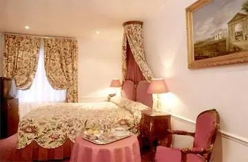 Academie Saint Germain Hotell 4*