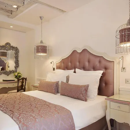 Academie Saint Germain Hotel 4*