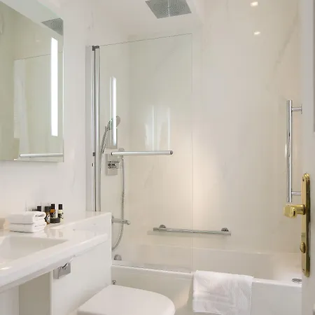 Académie Saint Germain 4*