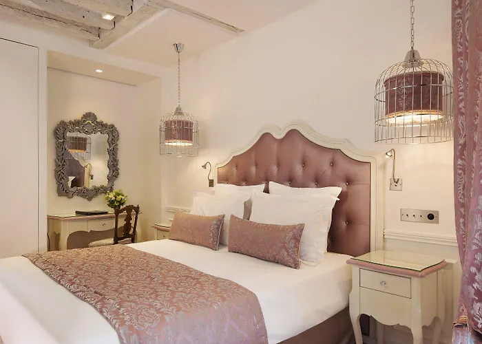 Académie Saint Germain 4*