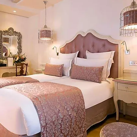 Academie Saint Germain מלון 4*