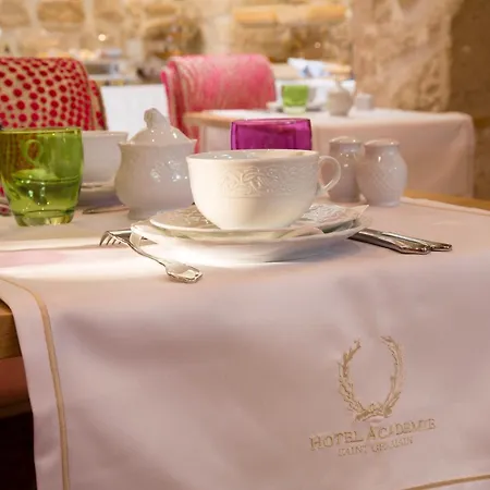 Académie Saint Germain 4*